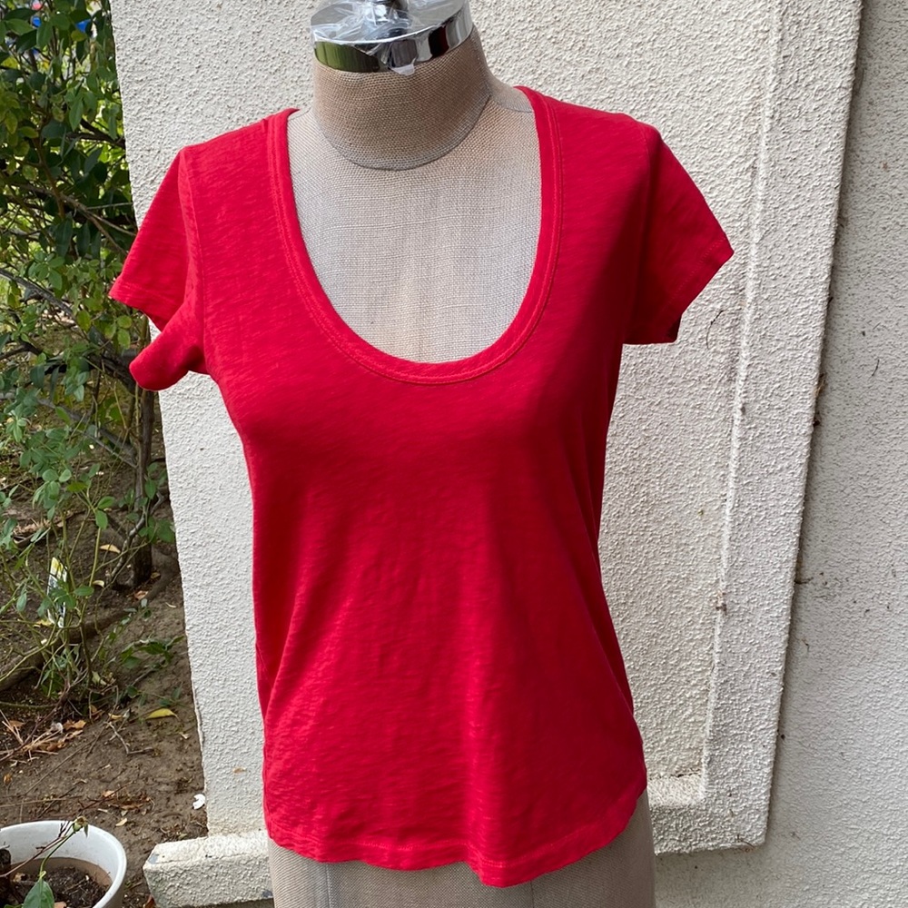 Rag & Bone New York 100% Pima cotton scoop neck soft tee from Neiman Marcus. - Picture 2 of 11